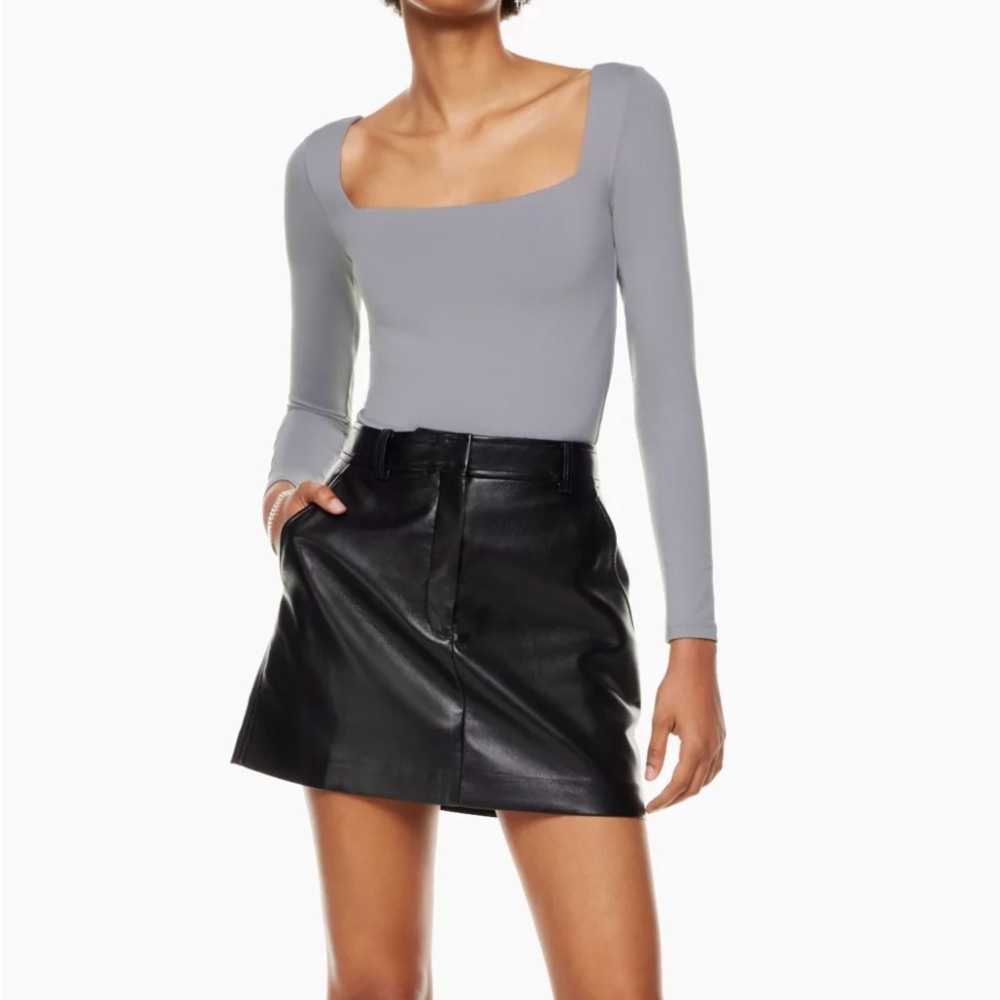 Aritzia Squareneck Bodysuit